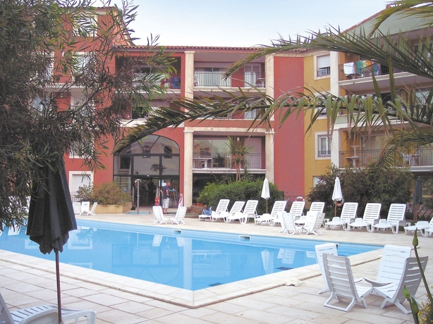 Imagen de la piscina del Hotel R&eacute;sidence Lagrange Vacances Port-marine. Foto 14