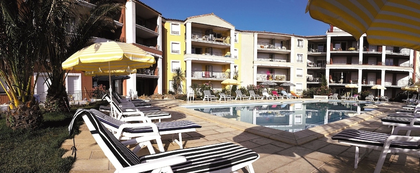 Imagen de la piscina del Hotel R&eacute;sidence Lagrange Vacances Port-marine. Foto 19