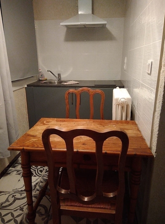 Imagen de la habitación del Hotel R&eacute;sidence Larroque. Foto 10