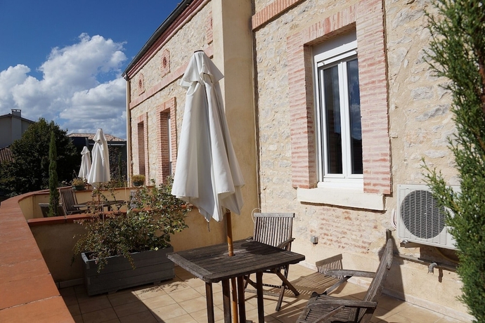 Imagen de la habitación del Hotel R&eacute;sidence Larroque. Foto 12