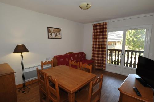 Imagen de la habitación del Hotel R&eacute;sidence Le Bois de la Reine, Besse-et-Saint-Anastaise. Foto 7