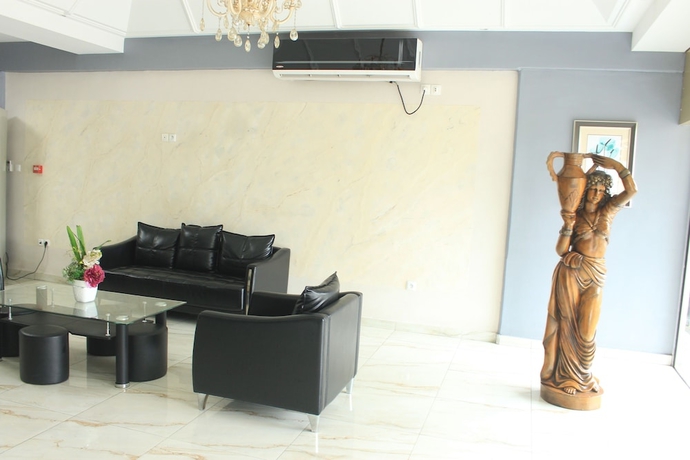 Imagen de los interiores del Hotel R&eacute;sidence Le Carat Bonapriso. Foto 16