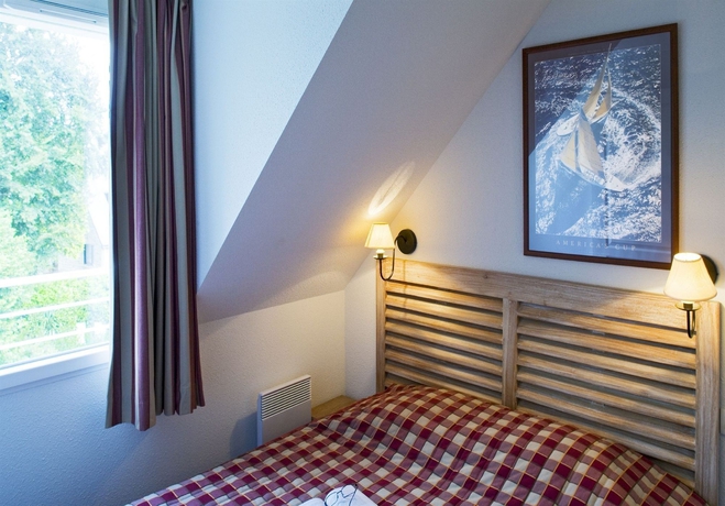 Imagen de la habitación del Hotel R&eacute;sidence Le Domaine Des Gl&eacute;nan. Foto 2