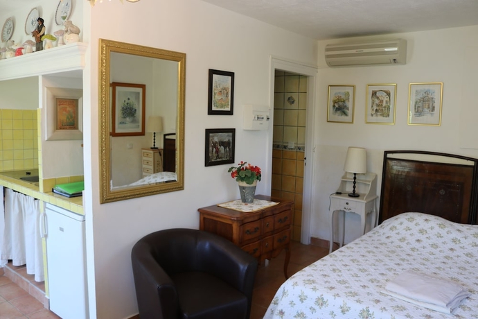 Imagen de la habitación del Hotel R&eacute;sidence Le Home. Foto 13