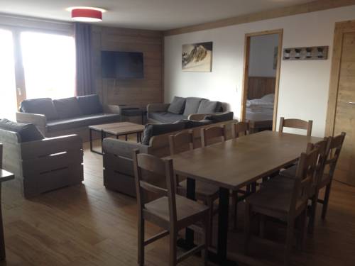 Imagen de la habitación del Hotel R&eacute;sidence Le Roc Noir. Foto 2