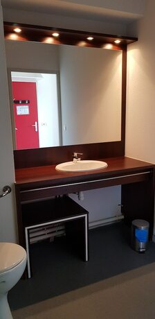 Imagen general del Hotel R&eacute;sidence Les Blanches Proven&ccedil;ales. Foto 4
