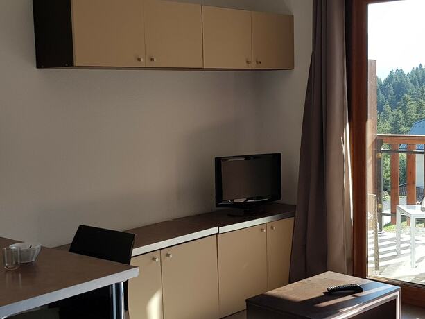 Imagen de la habitación del Hotel R&eacute;sidence Les Blanches Proven&ccedil;ales. Foto 20