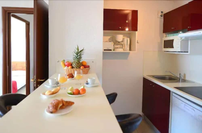Imagen de la habitación del Hotel R&eacute;sidence Les Calanques, Ayacio. Foto 3