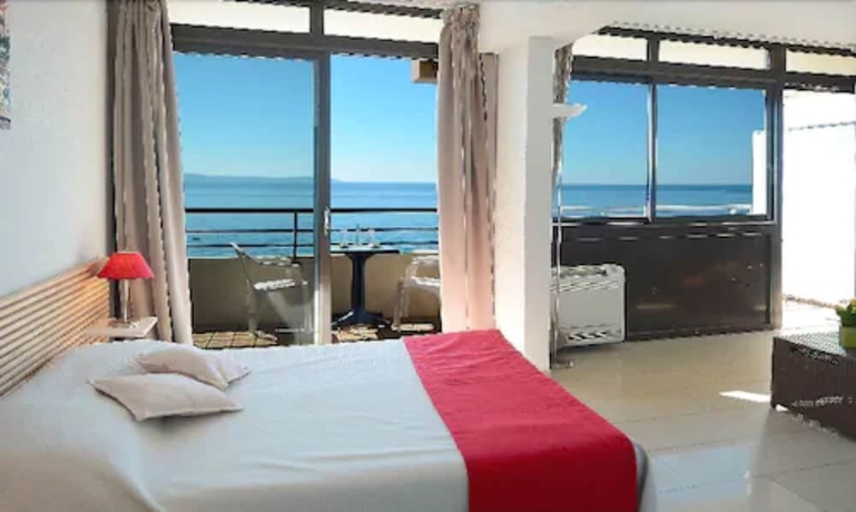 Imagen de la habitación del Hotel Résidence Les Calanques. Foto 10