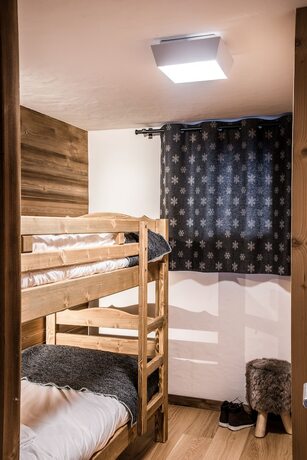 Imagen de la habitación del Hotel R&eacute;sidence Les C&icirc;mes. Foto 12