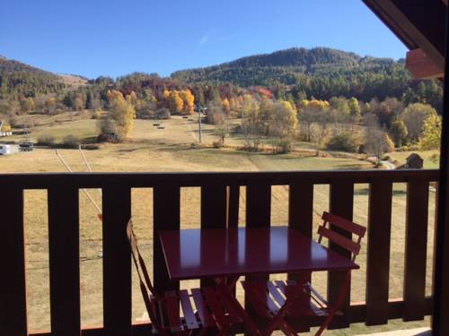 Imagen de la habitación del Hotel Résidence Les Ecrins. Foto 4