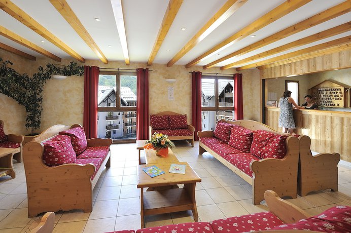 Imagen de los interiores del Hotel R&eacute;sidence Les Hauts De Valmeinier. Foto 19