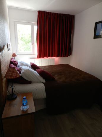 Imagen de la habitación del Hotel R&eacute;sidence Les Thermes C&ocirc;t&eacute; Chalet. Foto 10