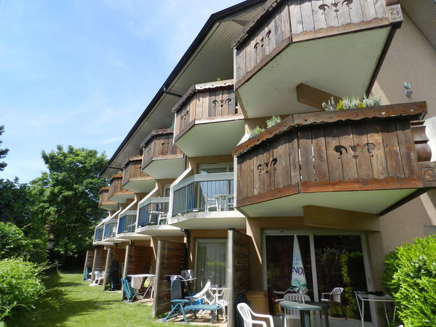 Imagen general del Hotel R&eacute;sidence Les Thermes C&ocirc;t&eacute; Chalet. Foto 4