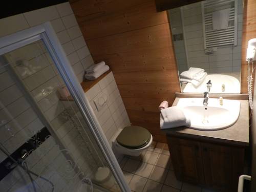 Imagen de la habitación del Hotel R&eacute;sidence Les Thermes - C&ocirc;t&eacute; Chalet. Foto 5
