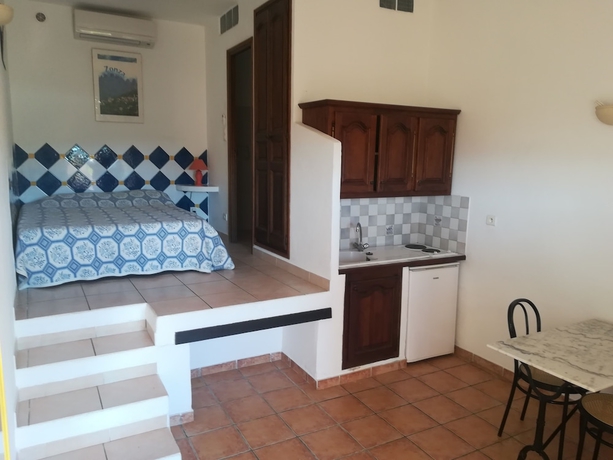 Imagen de la habitación del Hotel R&eacute;sidence Marina Di A Testa. Foto 7