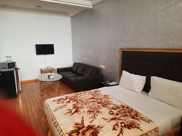 Imagen de la habitación del Hotel Résidence Mbemba. Foto 19