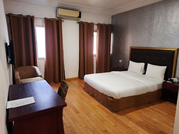 Imagen de la habitación del Hotel Résidence Mbemba. Foto 21