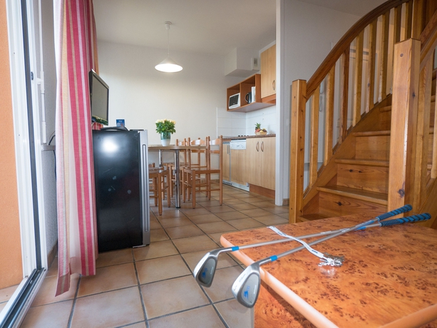 Imagen de los interiores del Hotel R&eacute;sidence Mer & Golf Soko-Eder. Foto 11