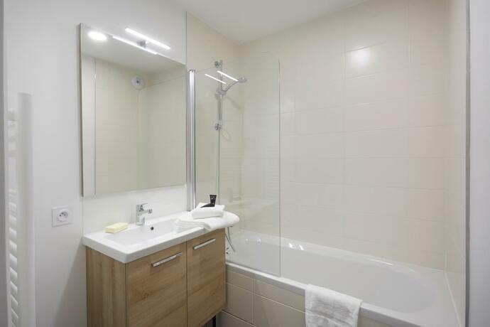 Imagen general del Hotel R&eacute;sidence N&eacute;m&eacute;a Le Hameau - Les Deux Alpes. Foto 3