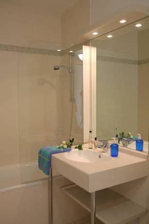 Imagen de la habitación del Hotel R&eacute;sidence Nemea Le Domaine De Bertheaume. Foto 5