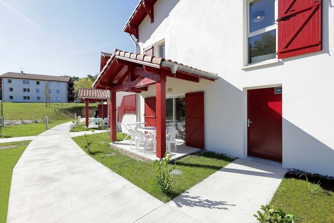 Imagen general del Hotel Résidence Nemea Le Domaine D'uhaina. Foto 6