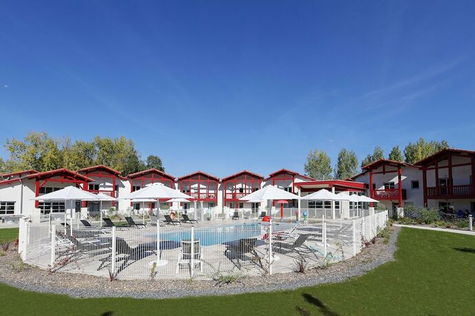 Imagen general del Hotel Résidence Nemea Le Domaine D'uhaina. Foto 9