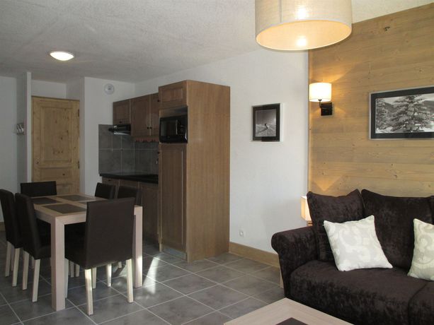 Imagen general del Hotel R&eacute;sidence Nemea Le Grand Ermitage. Foto 2