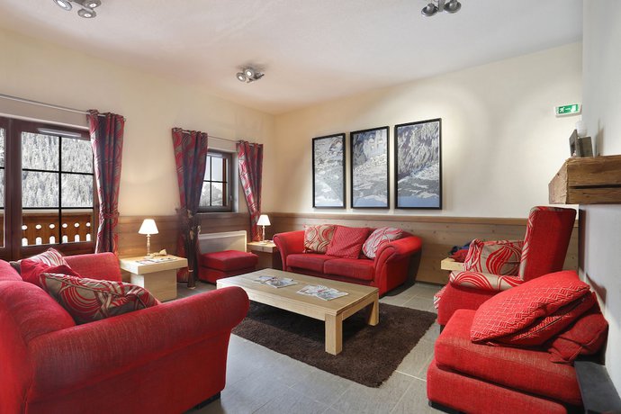 Imagen de los interiores del Hotel R&eacute;sidence Nemea Le Grand Lodge. Foto 18