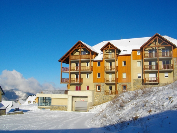 Imagen general del Hotel R&eacute;sidence Nemea Le Hameau De Balestas. Foto 3