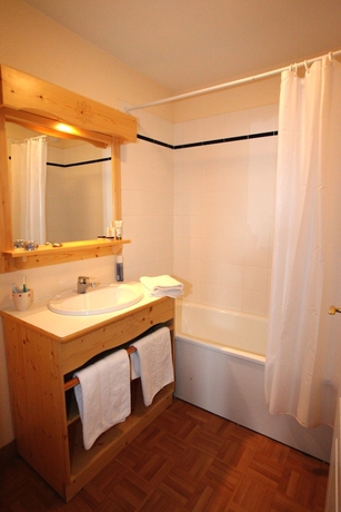 Imagen de la habitación del Hotel R&eacute;sidence Nemea Les Chalets Des Cimes. Foto 11