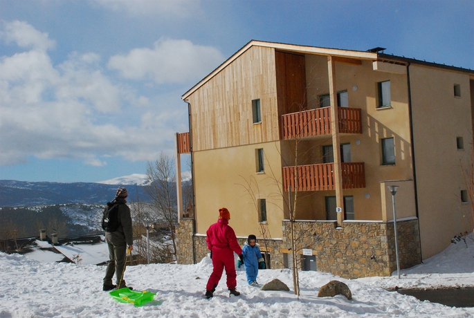 Imagen general del Hotel Résidence Nemea Les Chalets Du Belvédère. Foto 4