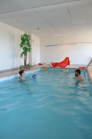 Imagen de la piscina del Hotel R&eacute;sidence Nemea Royal Peyragudes. Foto 16