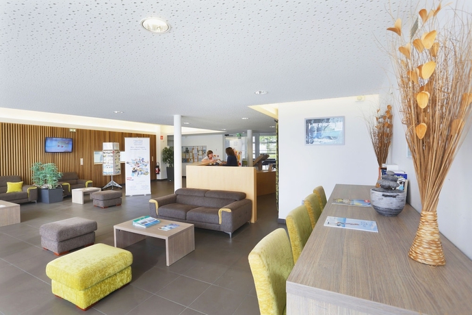 Imagen de los interiores del Hotel R&eacute;sidence Nemea les Grands Rochers. Foto 18