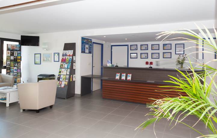 Imagen de los interiores del Hotel R&eacute;sidence Odalys Fleur De Sel, GUIDEL. Foto 13
