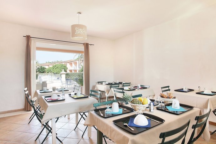 Imagen del bar/restaurante del Hotel Résidence Odalys La Palmeraie. Foto 7