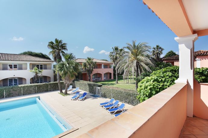 Imagen de la piscina del Hotel Résidence Odalys La Palmeraie. Foto 20