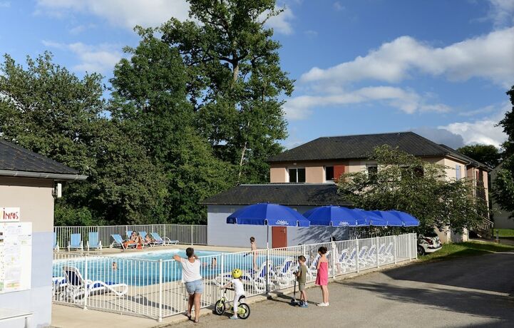 Imagen general del Hotel R&eacute;sidence Odalys Le Hameau du Lac. Foto 6