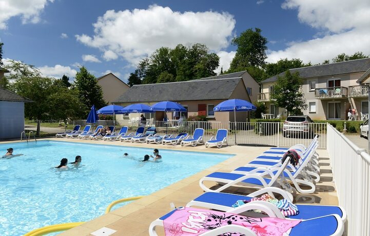 Imagen general del Hotel R&eacute;sidence Odalys Le Hameau du Lac. Foto 14