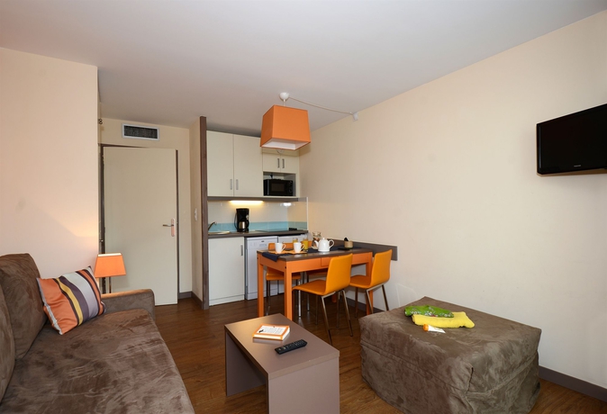 Imagen de los interiores del Hotel R&eacute;sidence Odalys Les F&eacute;libriges. Foto 15