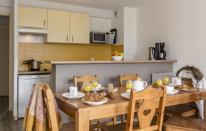 Imagen de la habitación del Hotel R&eacute;sidence Odalys Les Hauts de Peyragudes. Foto 8