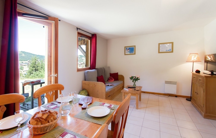 Imagen de la habitación del Hotel R&eacute;sidence Odalys L'or&eacute;e Des Pistes. Foto 11