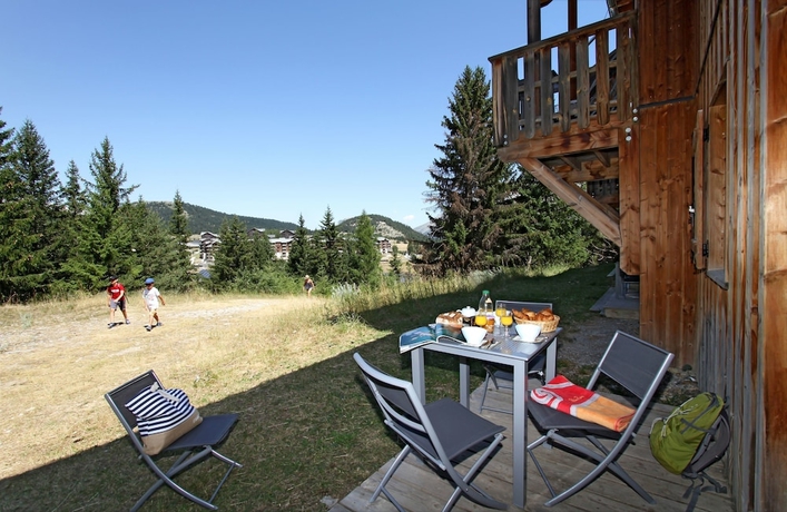 Imagen de los exteriores del Hotel R&eacute;sidence Odalys L'or&eacute;e Des Pistes. Foto 15