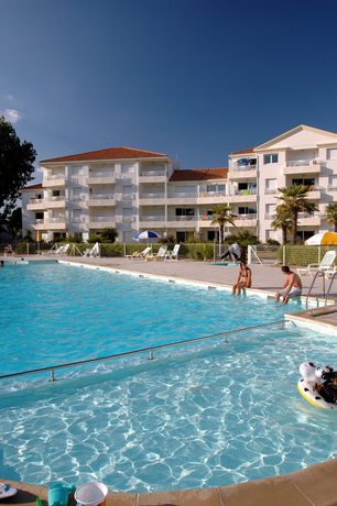 Imagen de la piscina del Hotel Résidence Odalys Thalassa. Foto 10