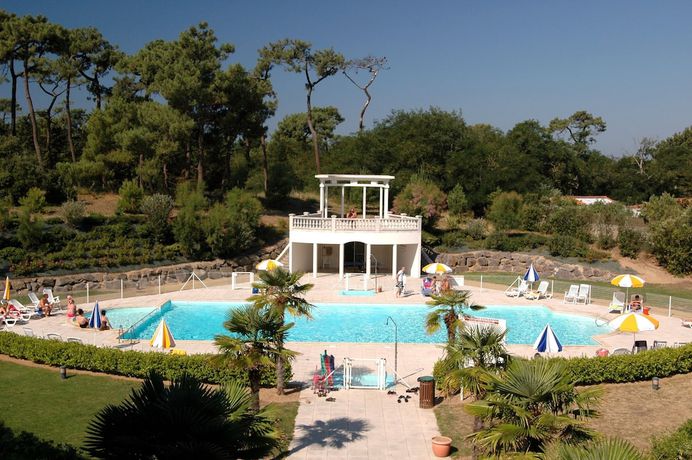 Imagen de la piscina del Hotel Résidence Odalys Thalassa. Foto 11