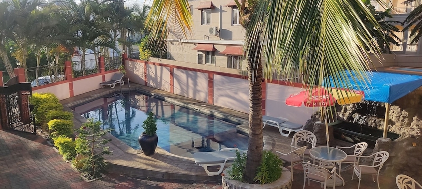 Imagen de la piscina del Hotel Résidence Padma. Foto 18