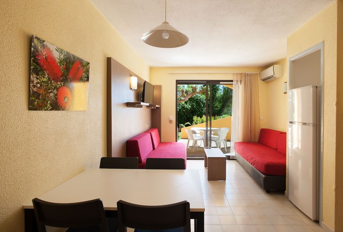 Imagen de la habitación del Hotel R&eacute;sidence Paese Serenu. Foto 4