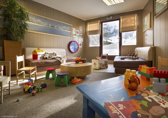 Imagen de los interiores del Hotel Résidence Pierre and Vacances La Daille. Foto 10