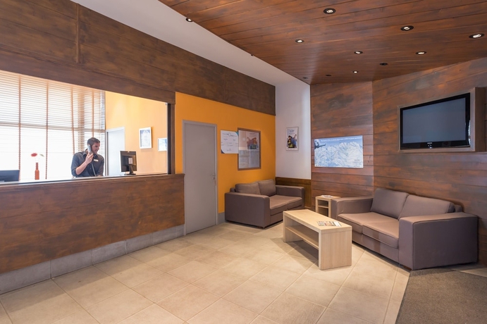 Imagen de los interiores del Hotel R&eacute;sidence Pierre and Vacances Le Britania. Foto 19