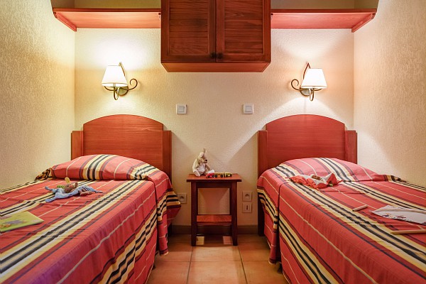 Imagen de la habitación del Hotel Résidence Pierre and Vacances Le Parc D'arradoy. Foto 6